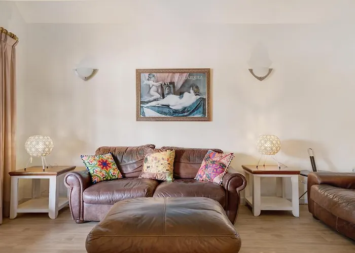 فيلة Casa Colleen